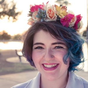 Meet your Posher, Elise